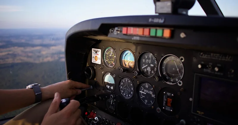Les 3 erreurs de freinage qui vous font perdre des places